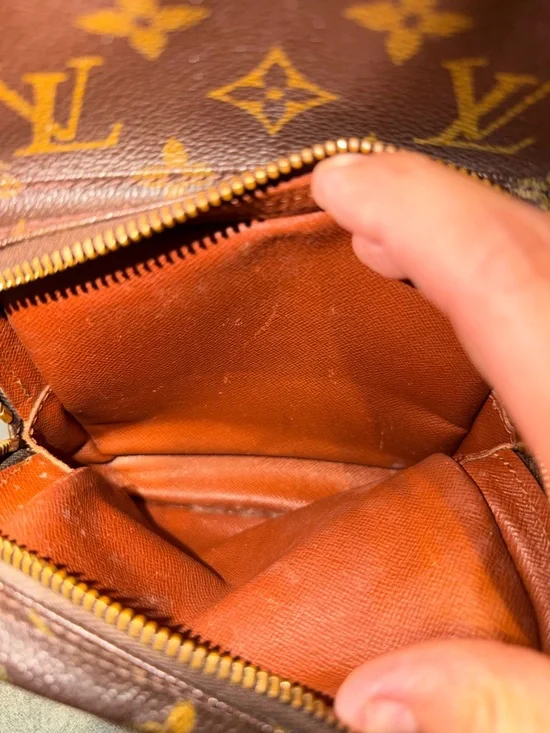 Louis Vuitton Monogram Mini Crossbody Bag (Vintage) unisex - Picture 8 of 16